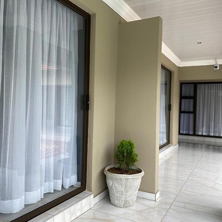 The Fine Line Lodge Претория Экстерьер фото